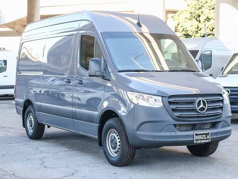 New 2024 Mercedes-Benz Sprinter 2500 image 3