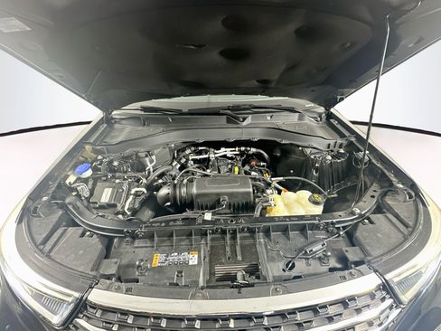 Used 2022 Ford Explorer XLT RWD image 33