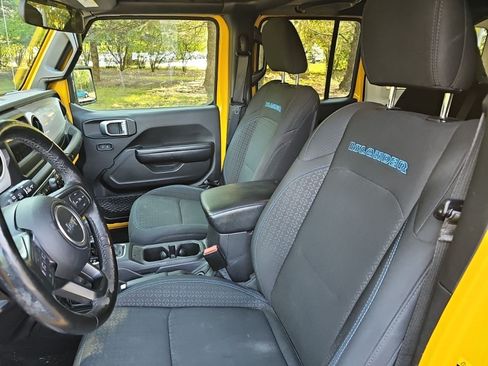 Used 2021 Jeep Wrangler Unlimited Sport AWD/4WD image 19