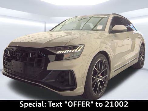 Used 2022 Audi Q8 Prestige w/ Prestige Package AWD/4WD image 2