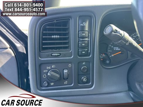 Used 2005 GMC Sierra 2500 SLT w/ Heavy-Duty Power Package image 15
