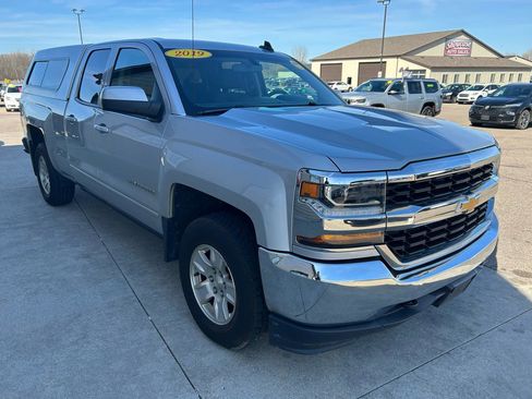 Used 2019 Chevrolet Silverado 1500 LT image 3