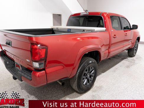 Used 2023 Toyota Tacoma SR5 w/ Technology Package RWD image 5