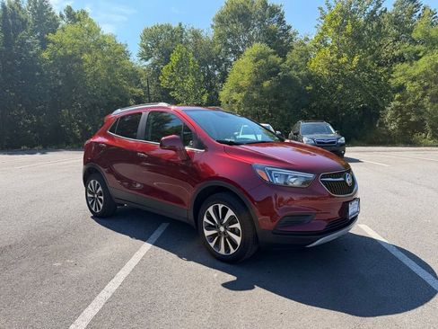 Used 2021 Buick Encore Preferred w/ Safety Package AWD/4WD image 1