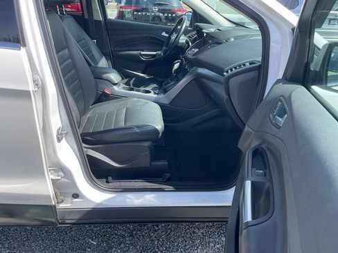 Used 2016 Ford Escape SE w/ SE Leather Comfort Package AWD/4WD image 12