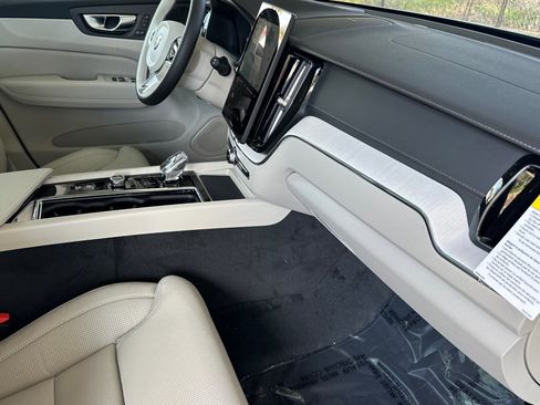 New 2026 Volvo XC60 B5 Ultra w/ Climate Package image 13