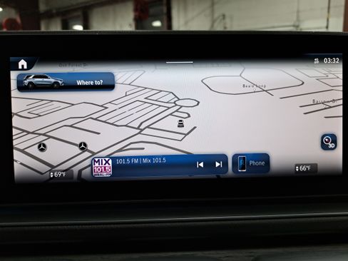 Used 2025 Mercedes-Benz GLE 350 4MATIC image 25