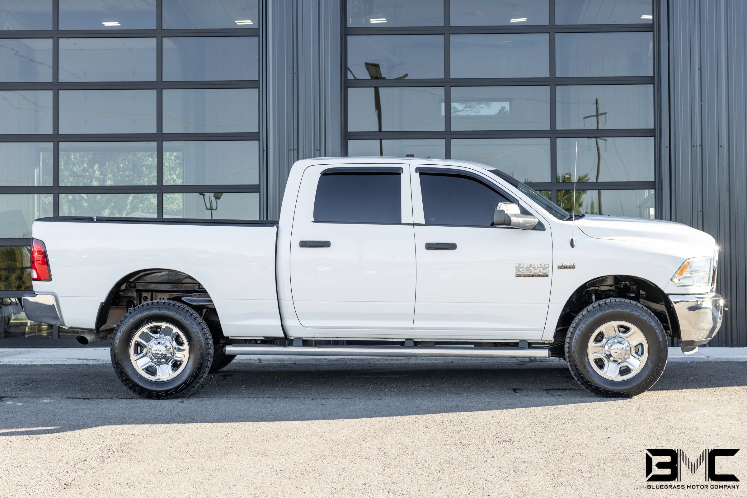 Used 2018 RAM 2500 Tradesman w/ Chrome Appearance Group AWD/4WD image 9