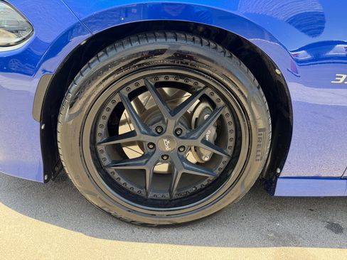 Used 2020 Dodge Charger Scat Pack RWD image 11