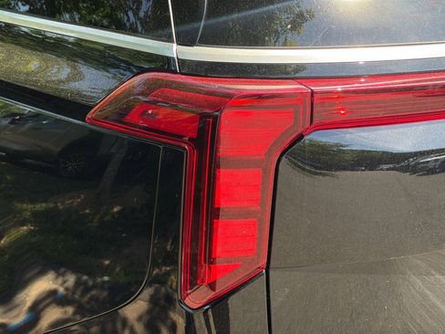 New 2026 Kia Carnival EX FWD image 17