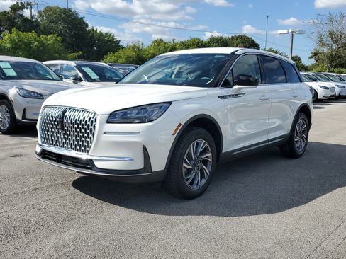 Certified 2024 Lincoln Corsair Premiere image 3