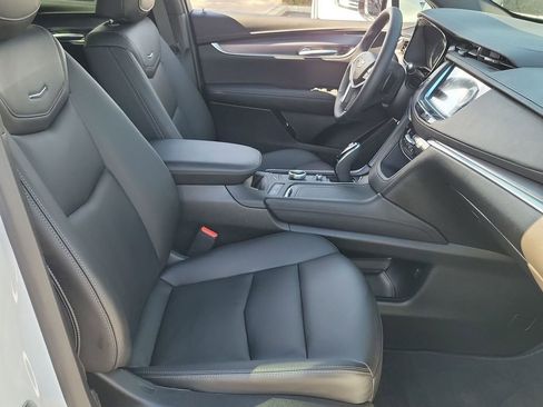 Used 2025 Cadillac XT5 Luxury image 26