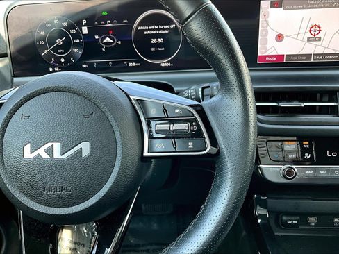 Used 2024 Kia Seltos SX AWD/4WD image 15