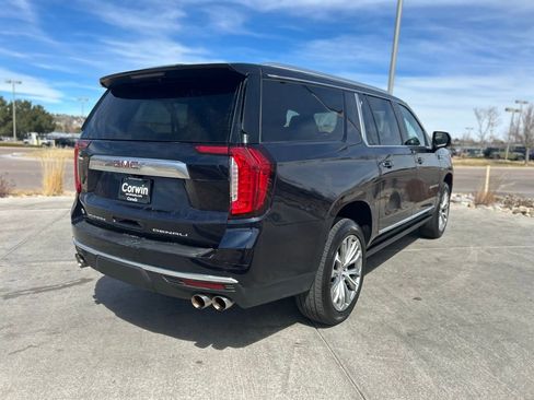 Used 2023 GMC Yukon XL Denali AWD/4WD image 10