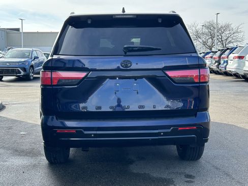 Used 2024 Toyota Sequoia Limited image 6