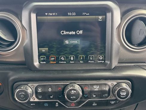Used 2023 Jeep Wrangler Unlimited w/ Cold Weather Group AWD/4WD image 28