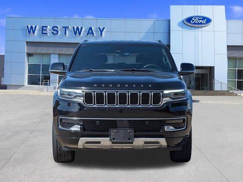 Used 2024 Jeep Wagoneer Series II AWD/4WD image 8