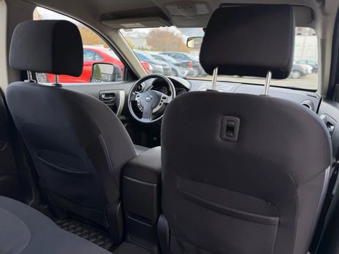 Used 2014 Nissan Rogue S w/ Convenience Package image 18