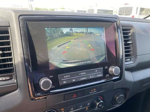 Used 2022 Nissan Frontier S RWD image 21