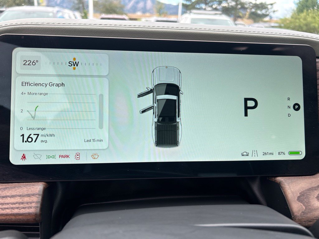 Used 2022 Rivian R1T Adventure AWD/4WD image 28