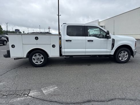 New 2026 Ford F350 XLT RWD image 8