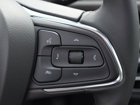 New 2025 Buick Envista Avenir image 25