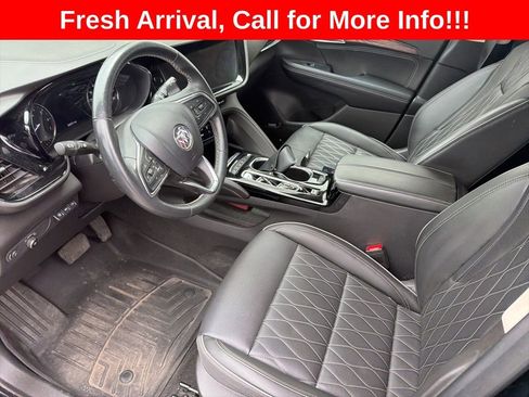 Used 2023 Buick Envision Avenir AWD/4WD image 3
