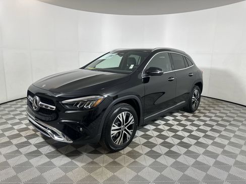 New 2025 Mercedes-Benz GLA 250 4MATIC image 4