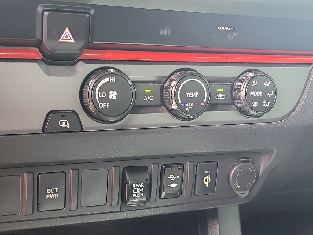 Used 2019 Toyota Tacoma TRD Sport RWD image 24