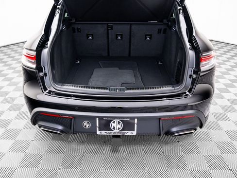 Certified 2025 Porsche Macan image 29