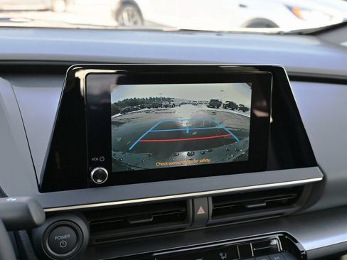 New 2026 Toyota Prius LE image 28