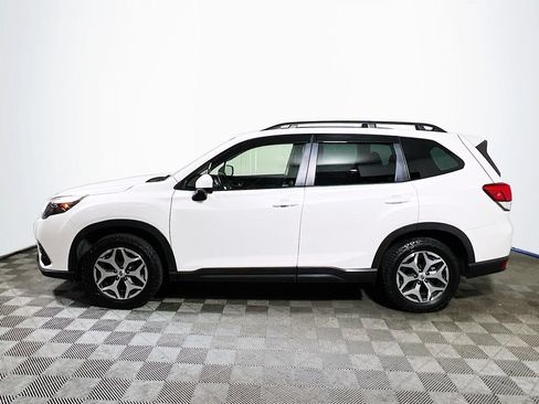 Used 2023 Subaru Forester Premium AWD/4WD image 4