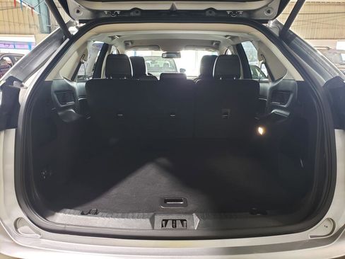 Used 2024 Ford Edge SEL w/ Convenience Package image 5