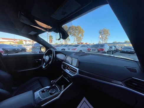 Used 2020 BMW 330i Sedan w/ Convenience Package RWD image 12