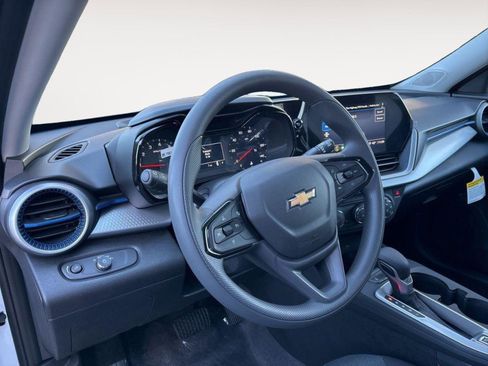 New 2026 Chevrolet Trax LS w/ LS Convenience Package image 7