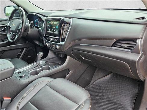 Used 2018 Chevrolet Traverse Premier w/ Driver Confidence II Package image 24