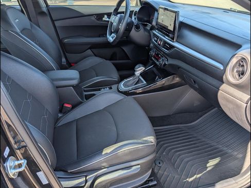 Used 2024 Kia Forte GT-Line w/ GT-Line Premium Package image 17