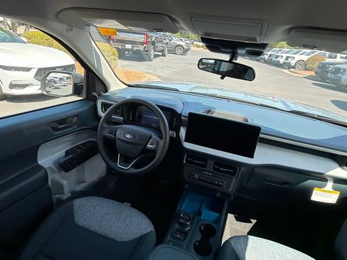New 2026 Ford Maverick XLT FWD image 9