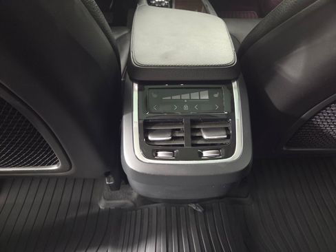 Used 2019 Volvo XC90 T6 Momentum w/ Protection Package Premier AWD/4WD image 26