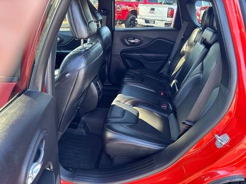 Used 2021 Jeep Cherokee Trailhawk w/ Comfort/Convenience Group image 21