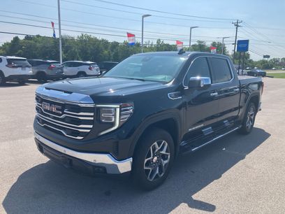 Used 2024 GMC Sierra 1500 SLT w/ SLT Premium Plus Package