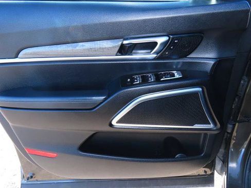 Used 2020 Kia Telluride SX image 16