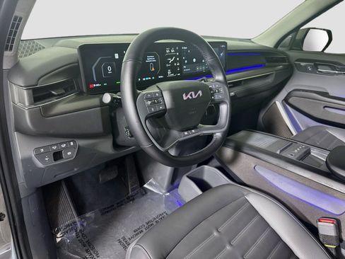 Used 2024 Kia EV9 Land AWD/4WD image 23