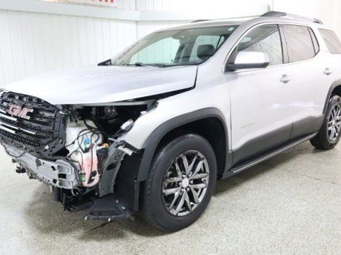Used 2017 GMC Acadia SLT image 2
