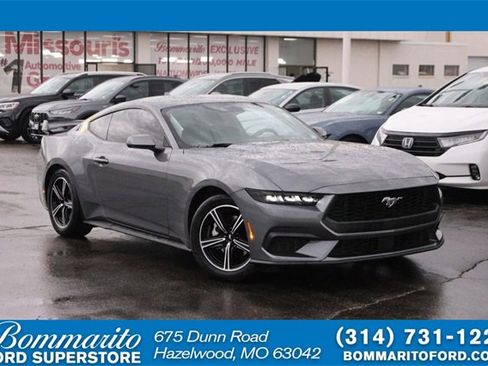 Used 2025 Ford Mustang Coupe image 1