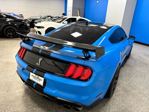 Used 2022 Ford Mustang Shelby GT500 w/ Carbon Fiber Track Pack image 7
