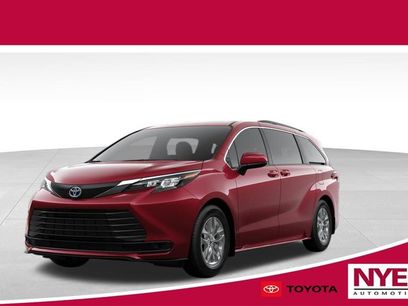 New 2025 Toyota Sienna LE