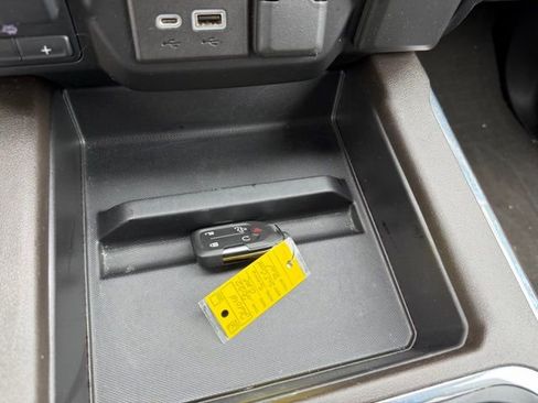 Used 2022 GMC Sierra 1500 SLT w/ SLT Premium Package image 30