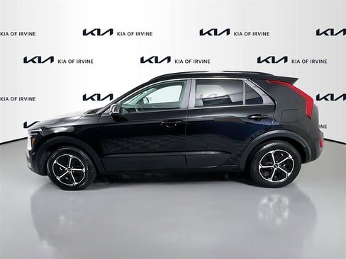 Certified 2023 Kia Niro EX image 4