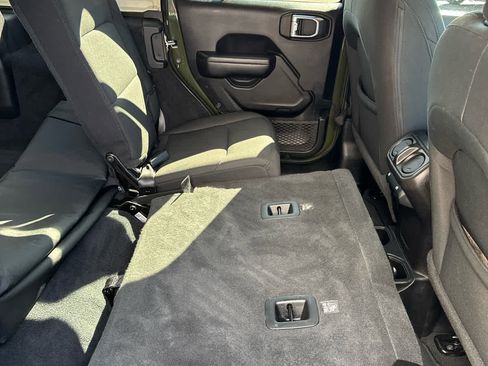 Used 2021 Jeep Wrangler Unlimited Sport S image 26